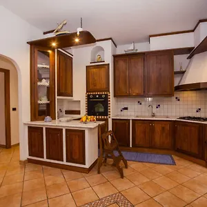 https://ca-mi-e-ti.hotelitalianriviera.com